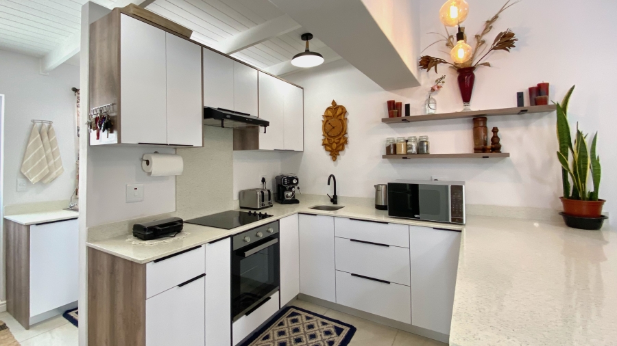 3 Bedroom Property for Sale in Jacobsbaai Western Cape